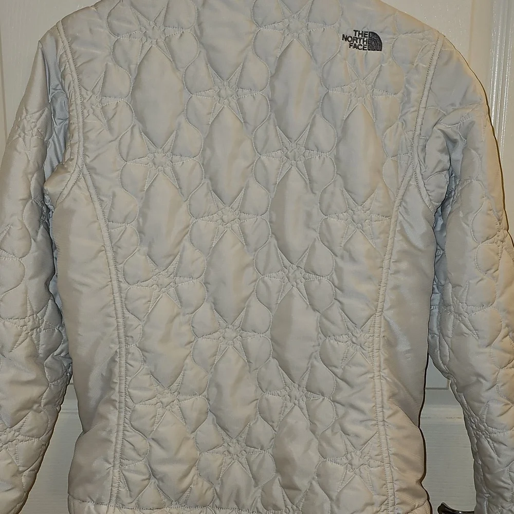 The North Face Women's Quilted White Snowflake Design Jacket